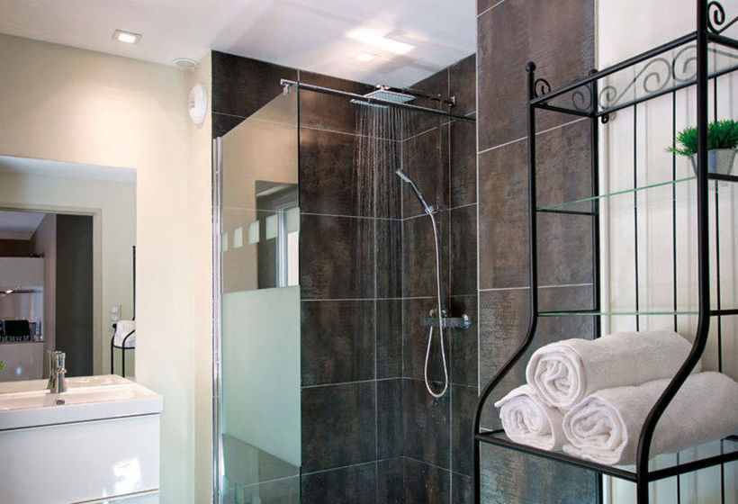 Appart'hôtel Antoine Bros  | Chaudes Aigues | Cantal | France 5