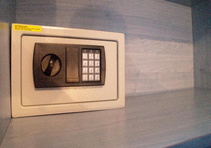 Hôtel Paradis  | Marseille | Bouches du Rhone | France 17