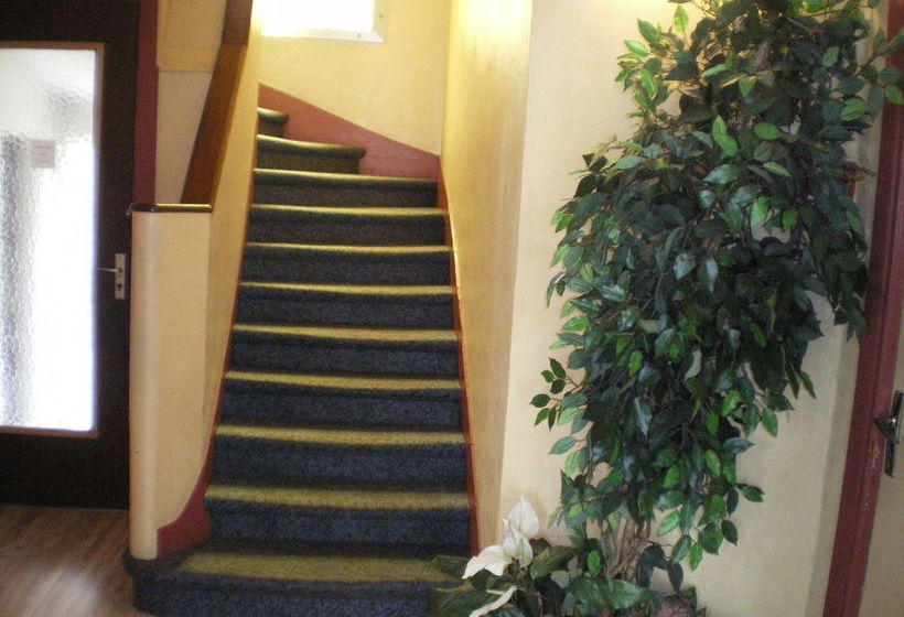 Hôtel Moderne  | Saint Denis | Seine Saint Denis | France 20