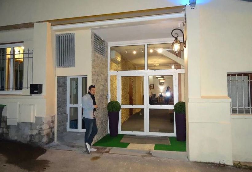 Trendy Hostel  | Ivry sur Seine | Val-de-Marne | France 3