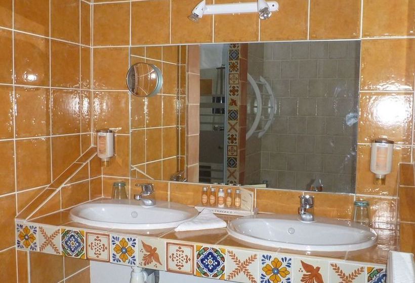 Bed and Breakfast Le Mas De Gleyzes  | Lédenon | Gard | France 4