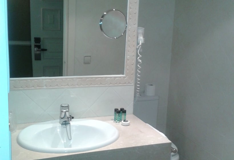 Hotel Bringue  | El Serrat | Andorra | Europa 4