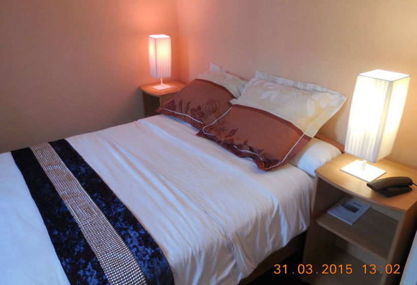 Hôtel Le Petit Château Altos del Sena