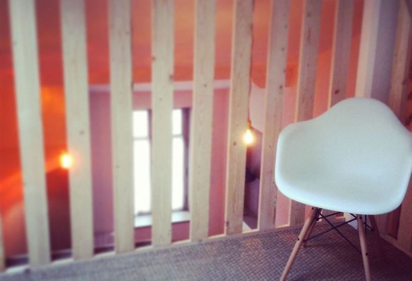 Pension La Grenadine  | Bordeaux | Gironde | France 2