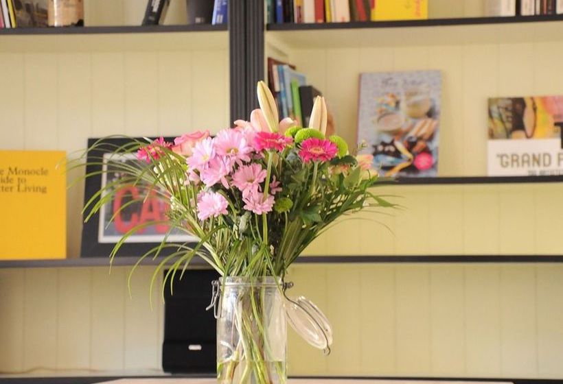 Pension La Grenadine  | Bordeaux | Gironde | France 8