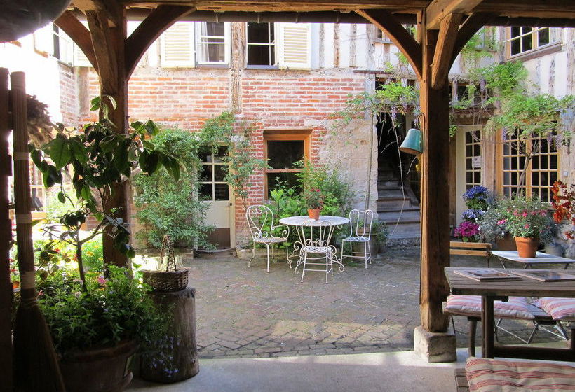 Pension A L'ecole Buissonnière  | Honfleur | Calvados | France 10