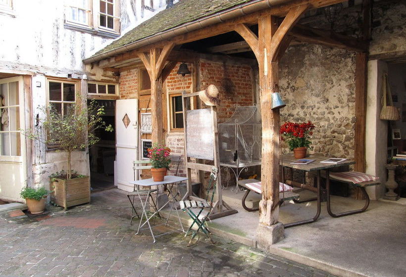 Pension A L'ecole Buissonnière  | Honfleur | Calvados | France 5