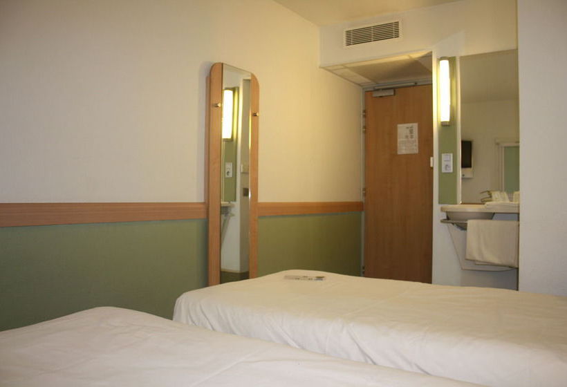 Hôtel Ibis Budget Issoire  | Issoire | Puy-de-Dome | France 4