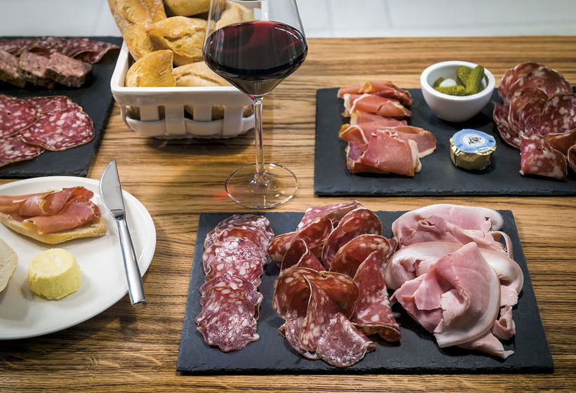 Okko Hotels Paris Rueil-malmaison  | Rueil Malmaison | Hauts-de-Seine | France 2