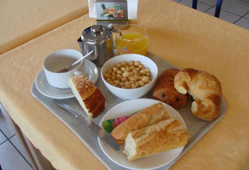 Hôtel Le Laury's  | Onet le Chateau | Aveyron | France 10