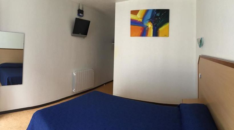 Hôtel Le Laury's  | Onet le Chateau | Aveyron | France 8