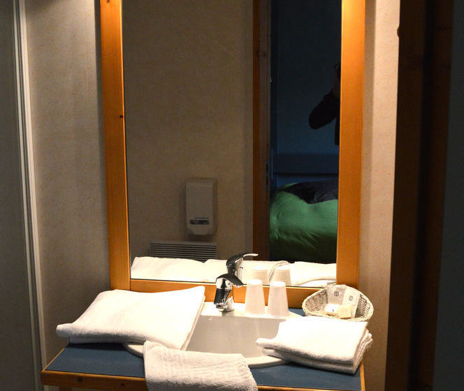 Hôtel De La Vallée  | Ornans | Doubs | France 8