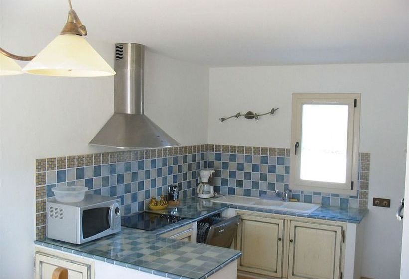 Demeure D'hôtes Et Mas Maurice  | Oppède | Vaucluse | France 12