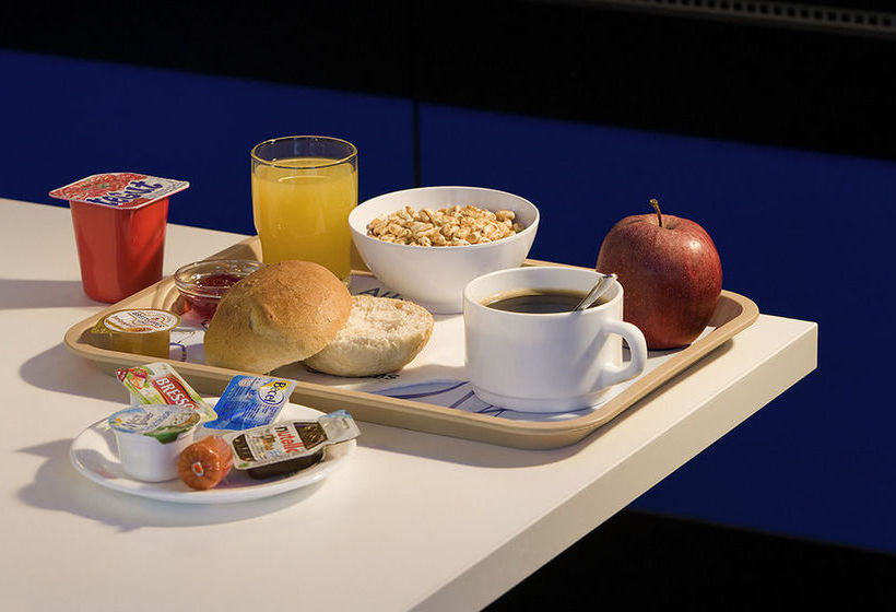 Hôtel Ibis Budget Perpignan Centre Méditerranée  | Perpignan | Pyrenees-Orientales | France 16