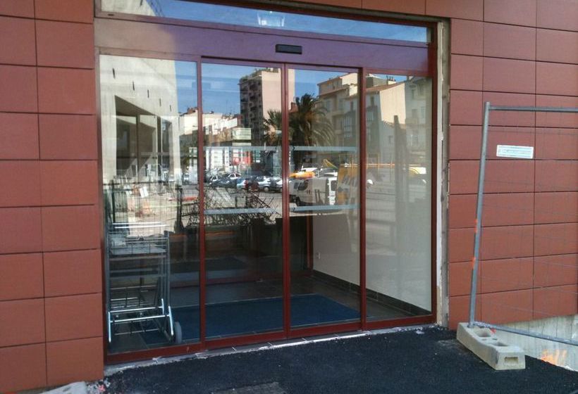 Hôtel Ibis Budget Perpignan Centre Méditerranée  | Perpignan | Pyrenees-Orientales | France 4