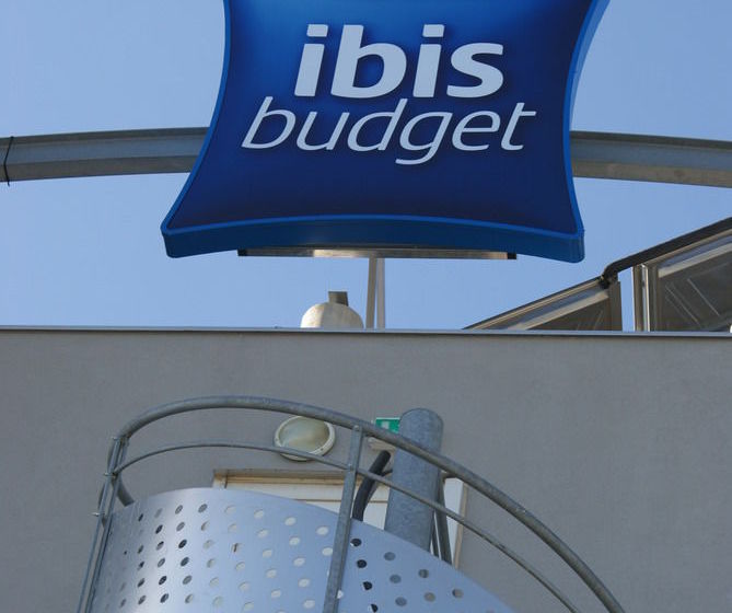 Hotel Ibis Budget Carcassonne Aeroport  | Carcasona | Aude | Francia 13