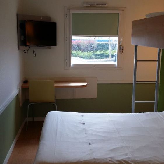 Hotel Ibis Budget Carcassonne Aeroport  | Carcasona | Aude | Francia 15