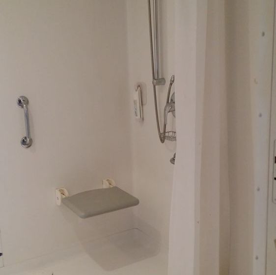 Hotel Ibis Budget Carcassonne Aeroport  | Carcasona | Aude | Francia 17