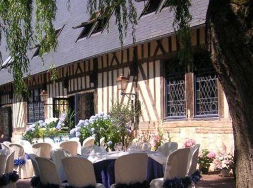 Bed and Breakfast Le Prieure  | Lisieux | Calvados | France 12