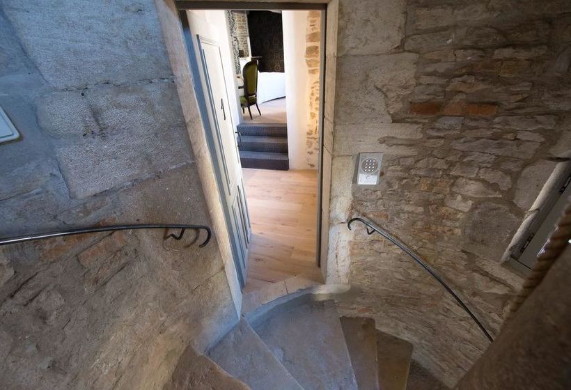 La Maison Du Colombier  | Beaune | Cote d'Or | France 1