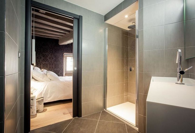 La Maison Du Colombier  | Beaune | Cote d'Or | France 6