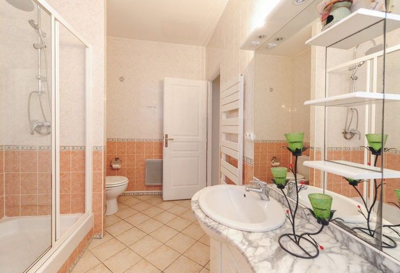 Paul Valery  | Nice | Alpes-Maritimes | France 13