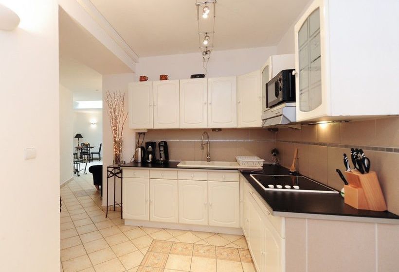 Paul Valery  | Nice | Alpes-Maritimes | France 17