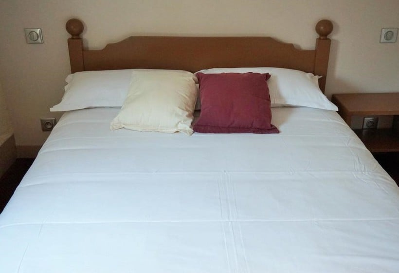 Hotel de la Couronne  | Aix-les-Bains | Savoie | France 2