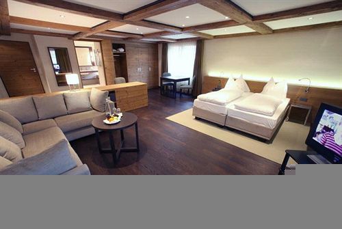 Hotel Bernerhof Gstaad  | Gstaad | Bern | Schweiz 11