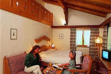 Hotel Alphorn  | Gstaad | Bern | Schweiz 2