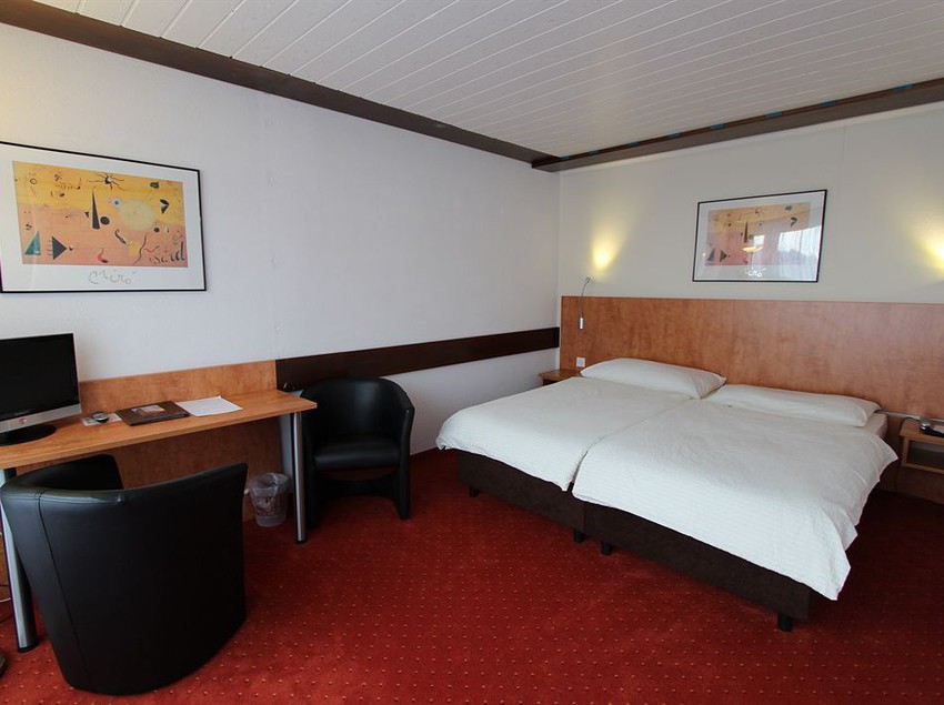 Hotel Club  | La Chaux de Fonds | Neuchâtel | Suisse 12