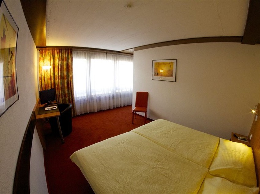 Hotel Club  | La Chaux de Fonds | Neuchâtel | Suisse 15