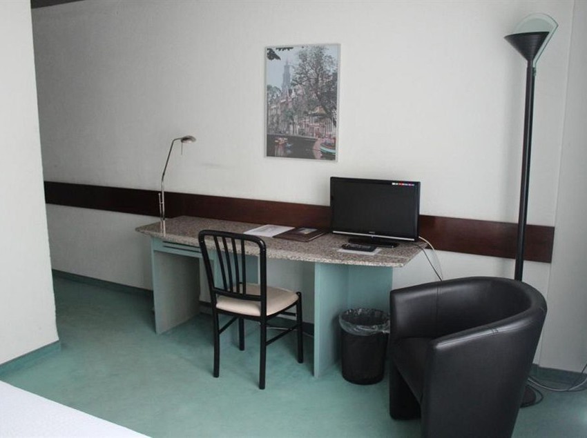 Hotel Club  | La Chaux de Fonds | Neuchâtel | Suisse 17