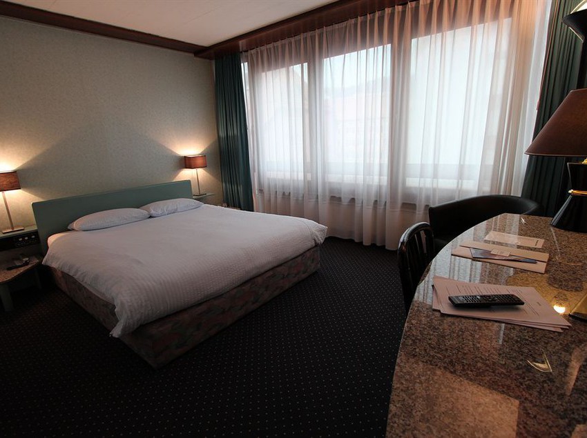 Hotel Club  | La Chaux de Fonds | Neuchâtel | Suisse 4