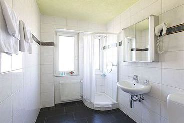 Hotel Tivoli  | Schlieren | Zurich | Schweiz 16