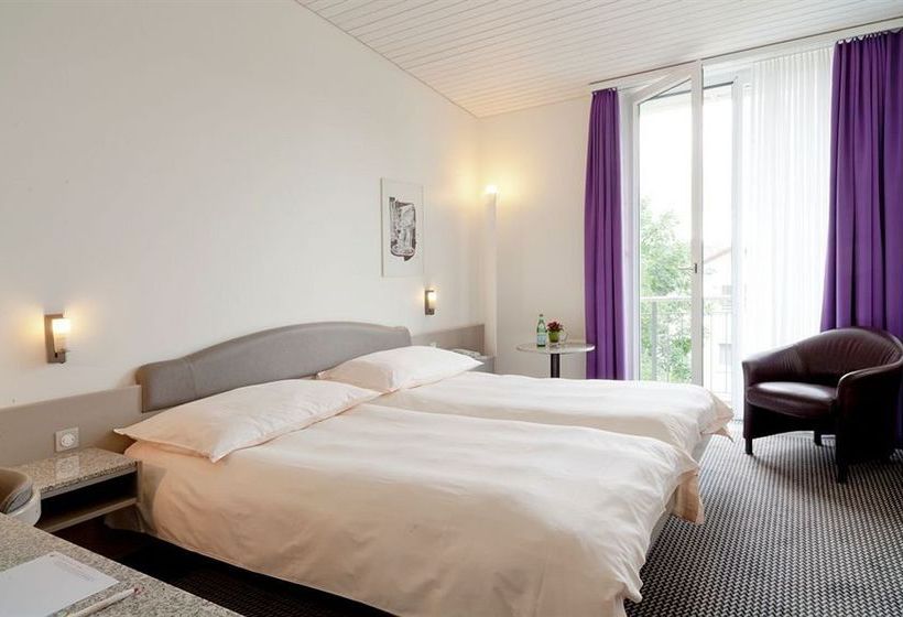 Hotel Fly Away  | Kloten | Zurich | Svizzera 16