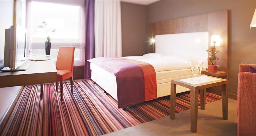 Hotel Mövenpick Zürich Airport 