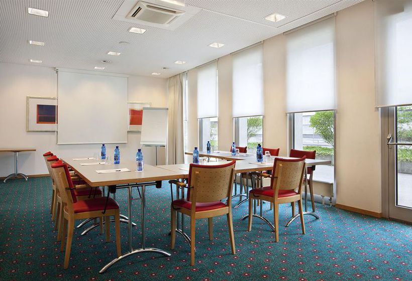 Hotel Holiday Inn Express Geneve Airport Ginebra