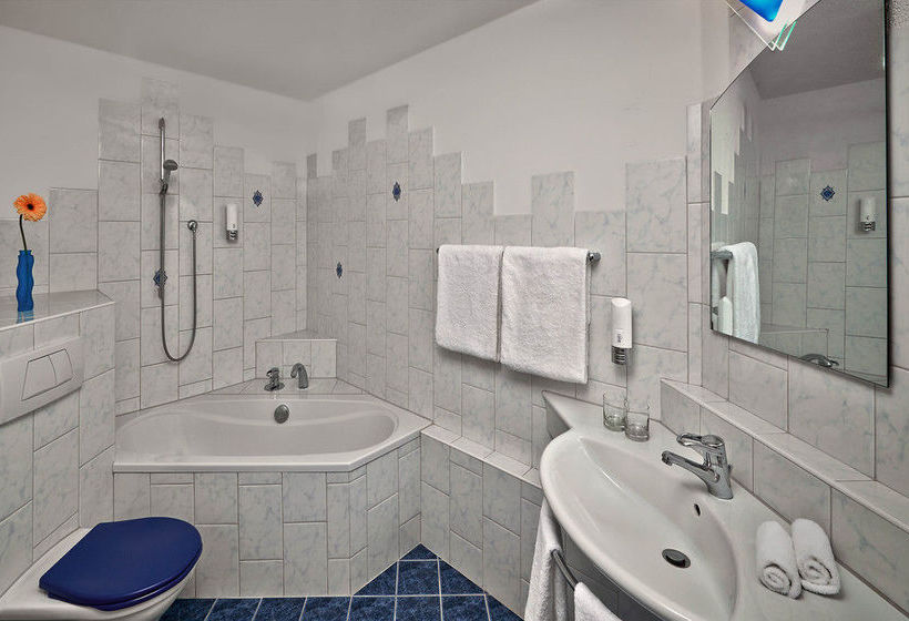 Aparthotel Operated By Hilton   | Opfikon | Zurich | Schweiz 12