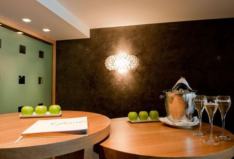 Hotel Alpine Lodge  | Saanen | Bern | Schweiz 3