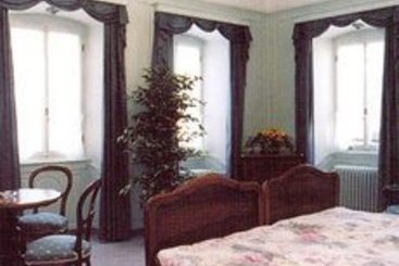 Hotel Zum Schwarzen Lowen Uri