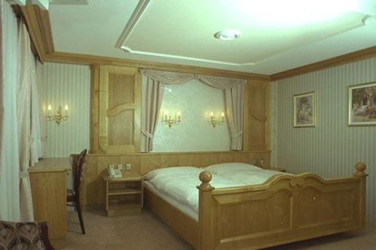 Hotel Olympia  | Saas Almagell | Wallis | Schweiz 10