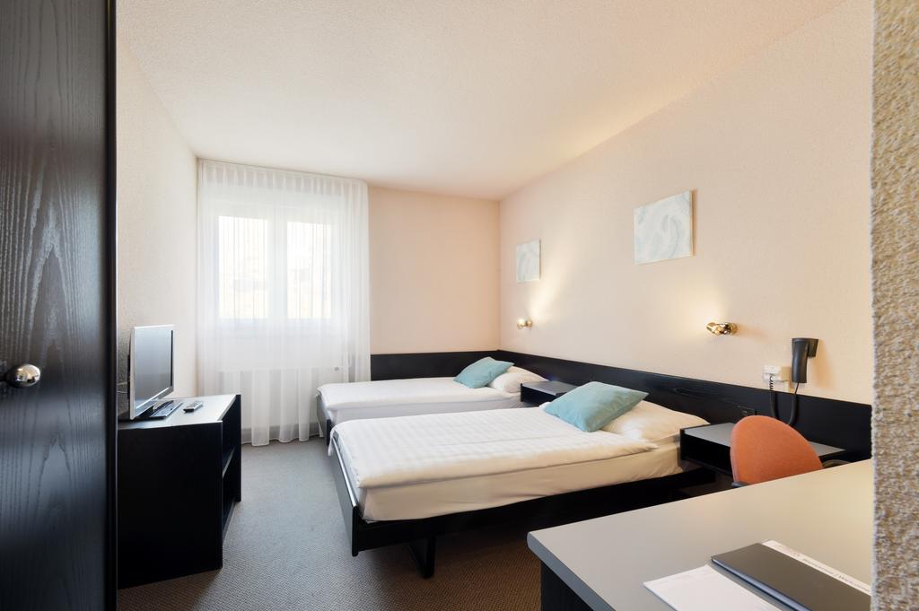 Hôtel Des Mosaïques  | Orbe | Vaud / Waadt | Schweiz 8