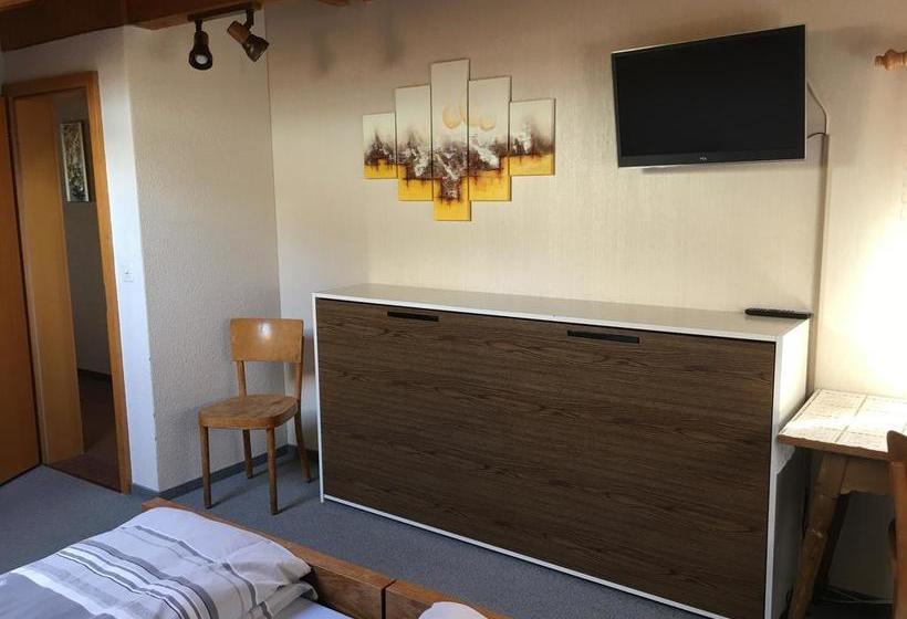 Privatzimmer / Bed & Breakfast  | Andermatt | Uri | Schweiz 4