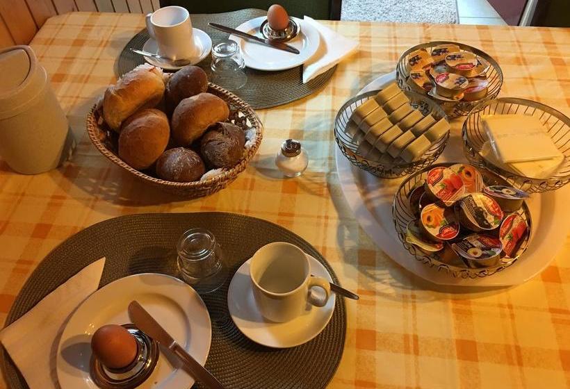 Privatzimmer / Bed & Breakfast  | Andermatt | Uri | Schweiz 7