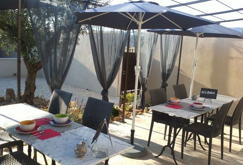 Bed and Breakfast Mas Dansavan Chambres D Hôtes  | Oppède | Vaucluse | France 10