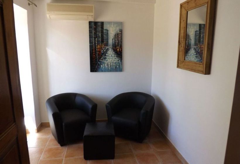 Bed and Breakfast Mas Dansavan Chambres D Hôtes  | Oppède | Vaucluse | France 5