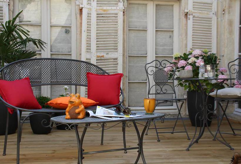 Hôtel Une Chambre en Ville  | Saintes | Charente-Maritime | France 7