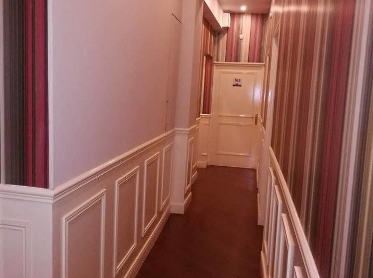 Hôtel California  | Béziers | Herault | France 18