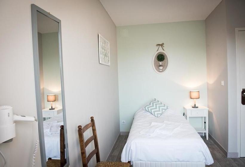 Hotel Restaurant Le Relais Fleuri  | Vervins | Aisne | França 13